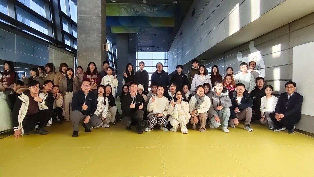 微信图片_2025-12-10_100318_577.jpg